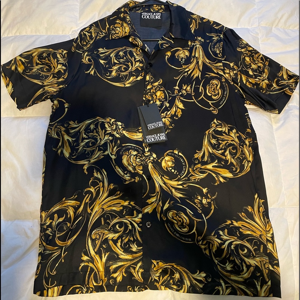 Versace Jeans Couture (Black Garland Shirt)